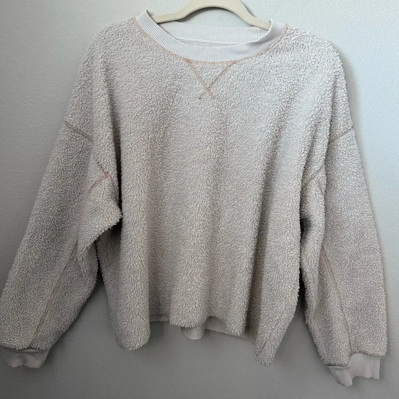 American Eagle Outfitters Cream Sherpa Crew Neck - Picture 1 of 6